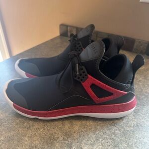 LIKE NEW Jordan Fly 89 Men’s Size 10